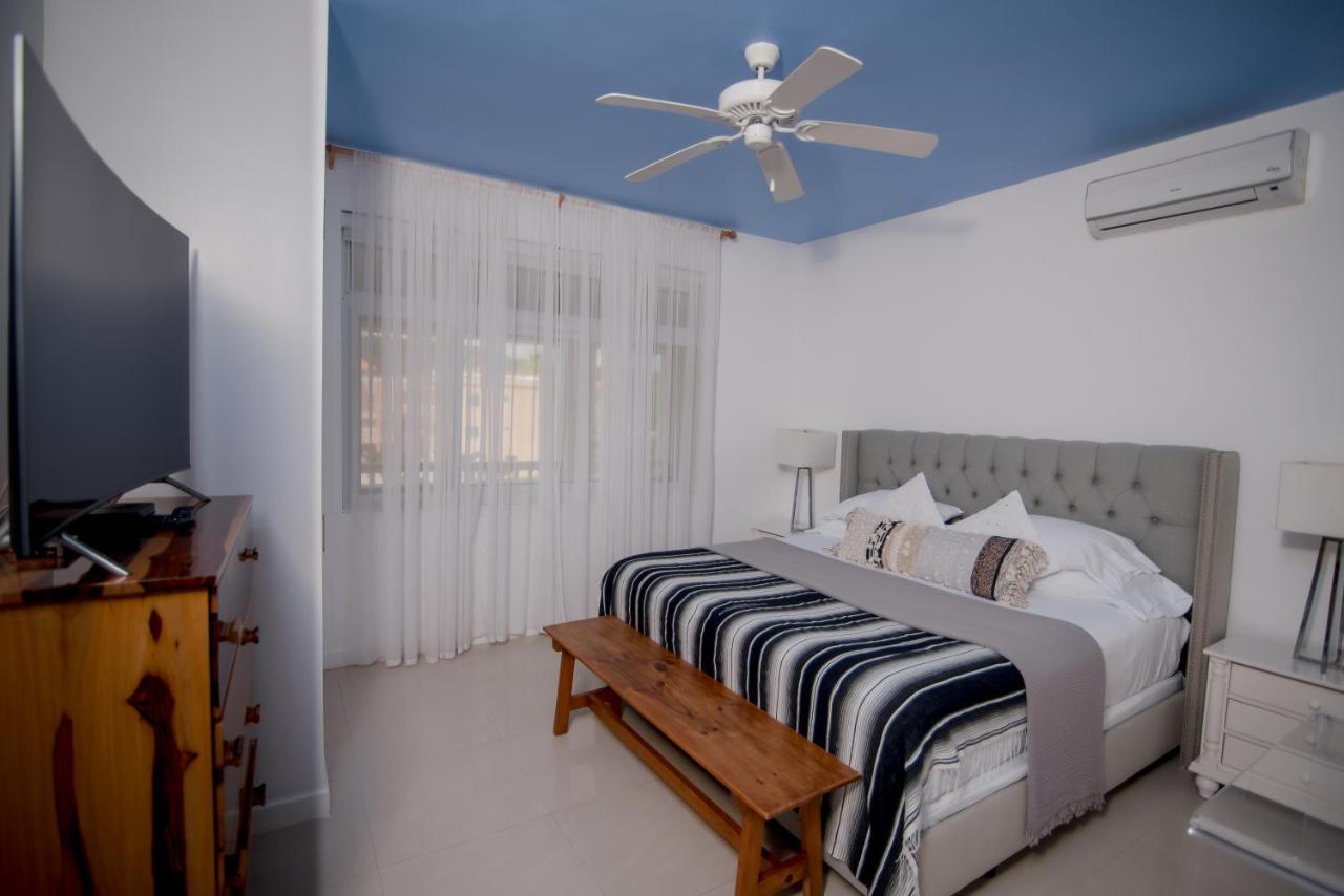 Ocho Rios Penthouse At Whispering Seas Appartement Buitenkant foto